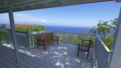 Beautiful mountain top cottage with a gorgeous view of the Caribbean Sea