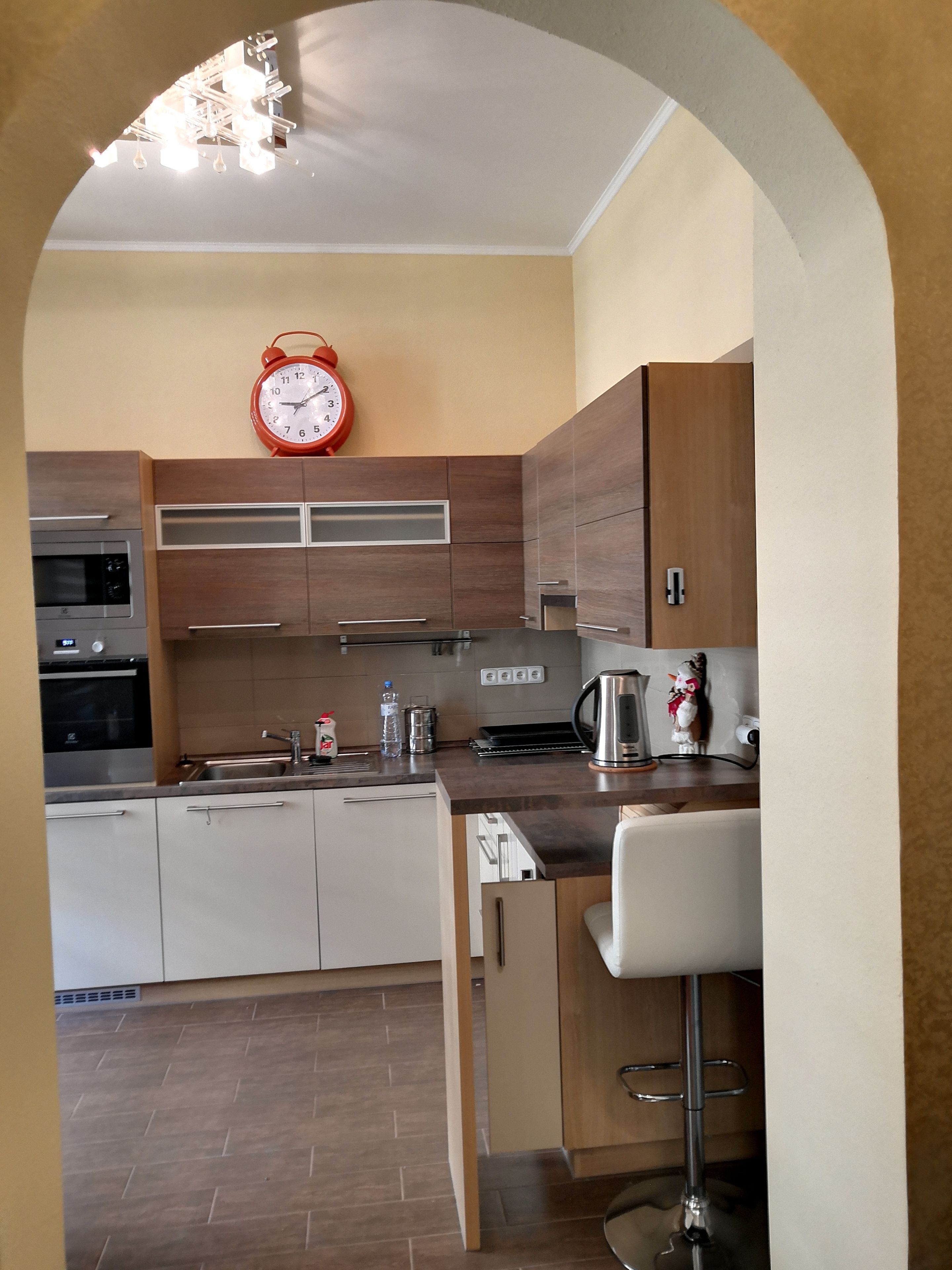 Deluxe Apartment, 2 Bedrooms | Private kitchen | Oven, dishwasher, electric kettle, cookware/dishes/utensils