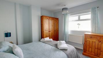 Seterika/papan seterika, Wi-fi percuma, cadar katil