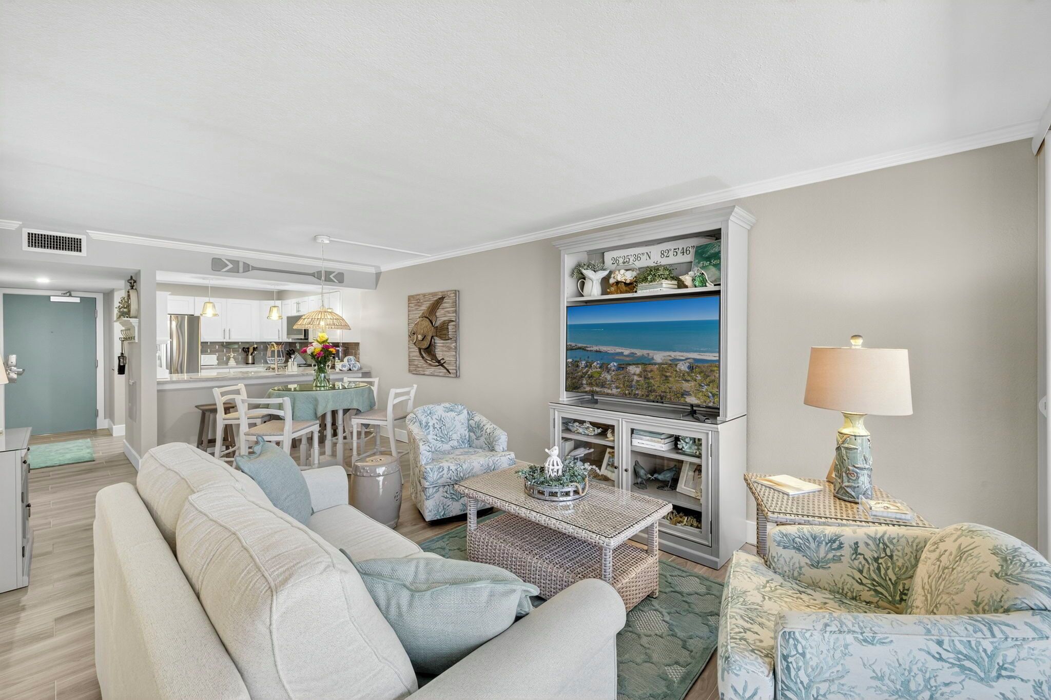 Smart-TV, leker og bøker