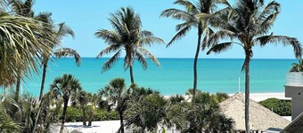  Sundial B201  - Stunning Condo on Sanibel Beach - Steps to the Sand!