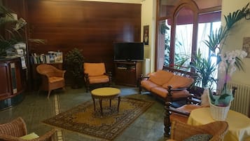 Sala de estar en el lobby