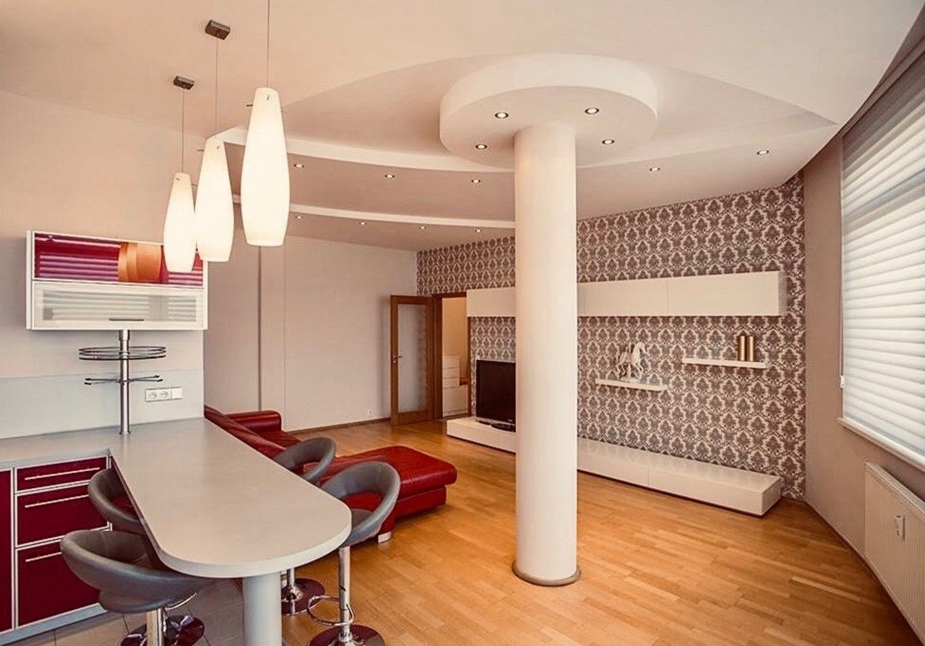 Design Apartment, 1 King Bed, City View | Iron/ironing board, free WiFi