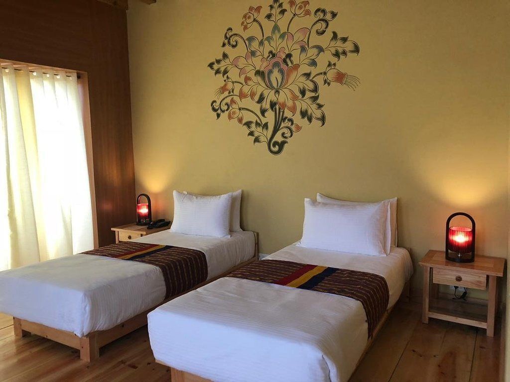 Rollaway beds, free WiFi