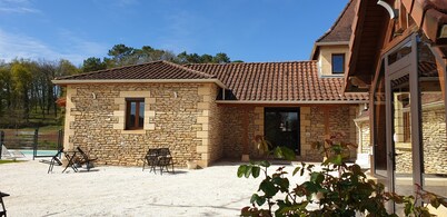 Le tilleul large air-conditioned gite 5 bedrooms private heated pool 10 mn Sarlat