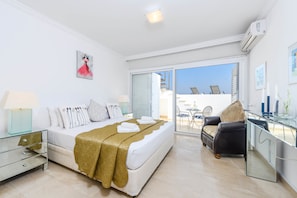 4 habitaciones y caja de seguridad en la habitación 