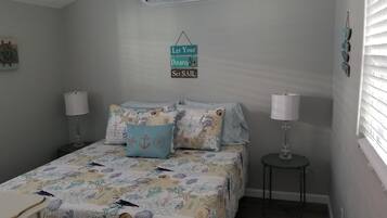 1 bedroom, iron/ironing board, free WiFi, bed sheets