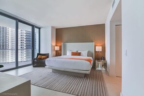 3 bedrooms, desk, iron/ironing board, WiFi - Three Bedroom Paradise Above The Ocean (Hollywood)