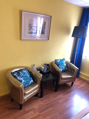 ทีวีจอแบน