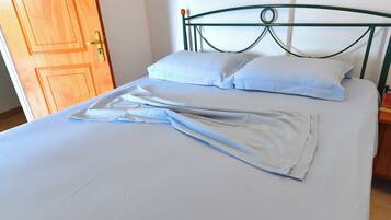 4 camere, ferro/asse da stiro, Wi-Fi, lenzuola