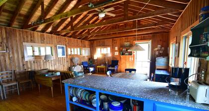 Dow Road Waterfront - Privately situated