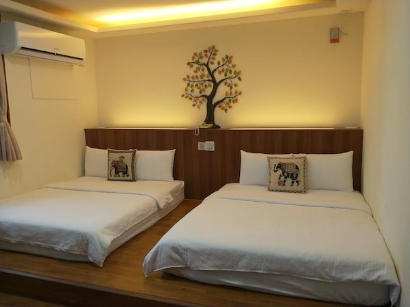 四人房 | 書桌、遮光布/窗簾、隔音、免費無線上網