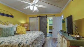 2 slaapkamers, een strijkplank/strijkijzer, wifi, beddengoed