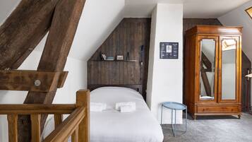 1 chambre, bureau, chambres insonorisées, fer et planche à repasser