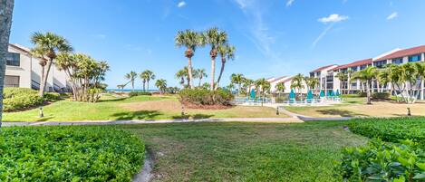 المنطقة المحيطة بالمنشأة