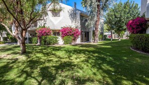 Exterior - Just Relax and Enjoy (Palm Springs)