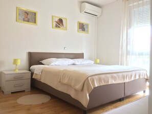 2 soverom, strykejern/-brett, wi-fi (inkludert) og sengetøy