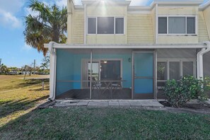 Exterior detail - Charlotte Harbor View Condo - Monthly Rental (Punta Gorda)