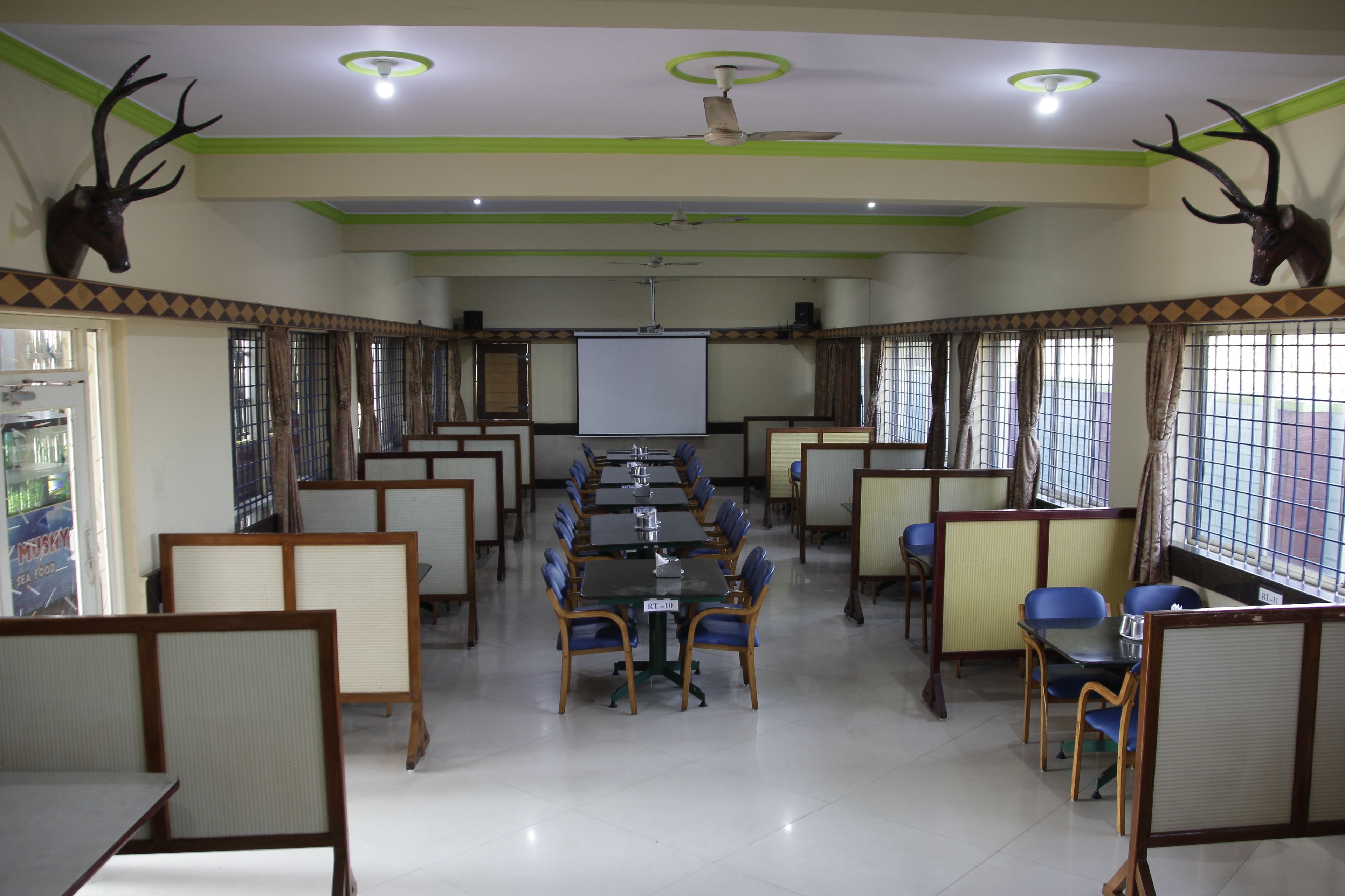 Breakfast, lunch, dinner served; local cuisine 