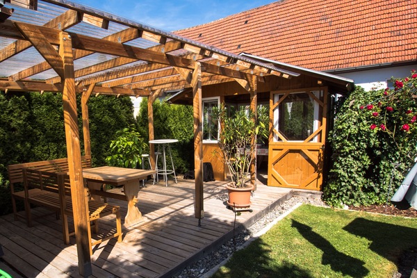 Freisitz mit Pavillion