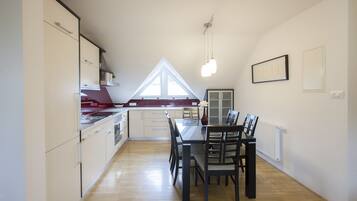 Exclusive Apartment | Private kitchen | Fridge, microwave, oven, stovetop