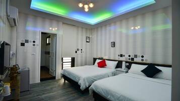 Desk, blackout curtains, free WiFi, bed sheets