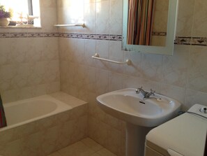 Bathtub
