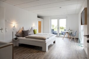 Minibar, blackout drapes, soundproofing, free WiFi