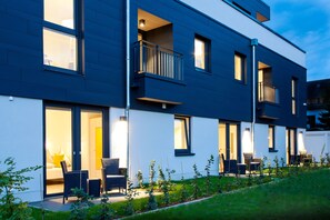 المنشأة من الخارج