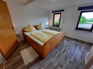 2 chambres, lit parapluie, Wi-Fi, draps fournis