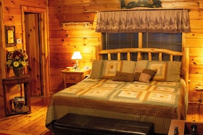 1 bedroom, iron/ironing board, free WiFi, bed sheets - ClearView: MtnView! Hot Tub, Wifi, Game Room, Resort Pool, near Dollywood (Sevierville)
