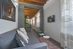 Smart TV, Netflix, streaming services - Casa Gallo Florence: a relaxing corner in the historic center of Florence. (Firenze)
