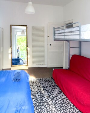 1 bedroom, iron/ironing board, WiFi, bed sheets