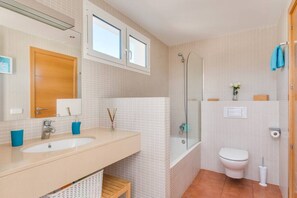 Articles de toilette gratuits, sèche-cheveux
