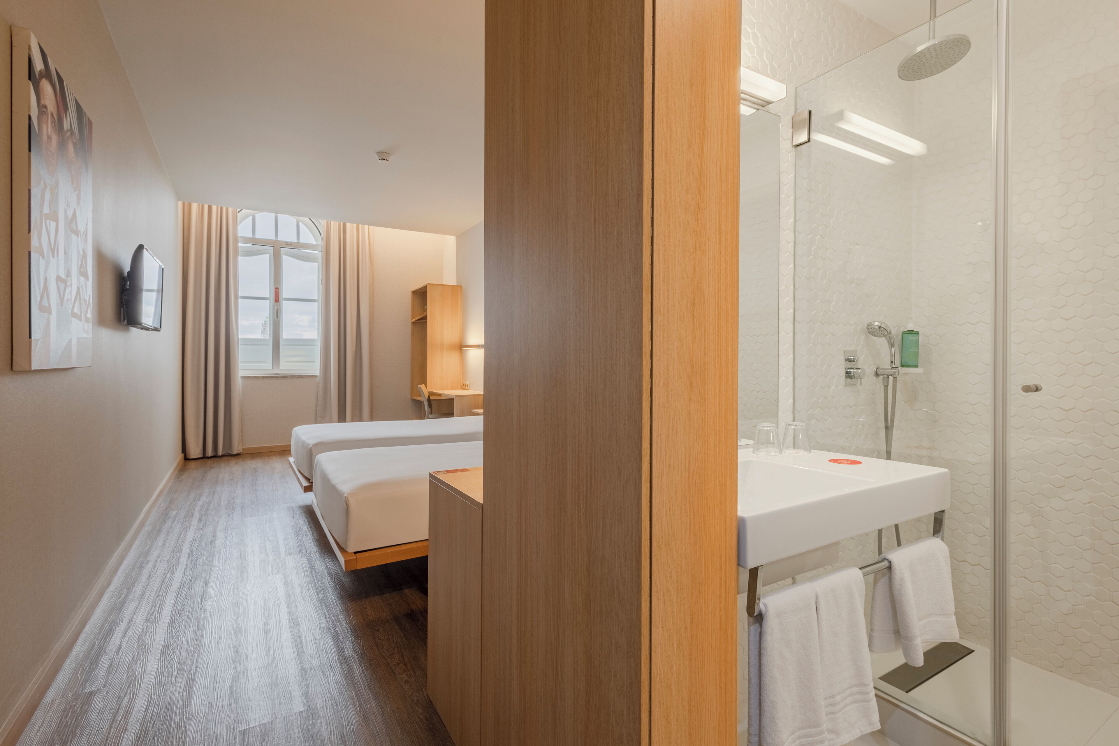 city twin room | 1 bedroom, in-room safe, desk, blackout curtains