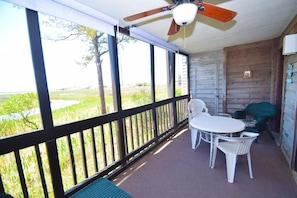 Condo, 2 Bedrooms | Tempat makan luar