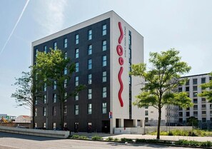 واجهة المنشأة