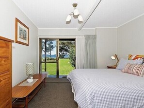 1 bedroom, iron/ironing board, WiFi