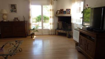 Televisión y estéreo