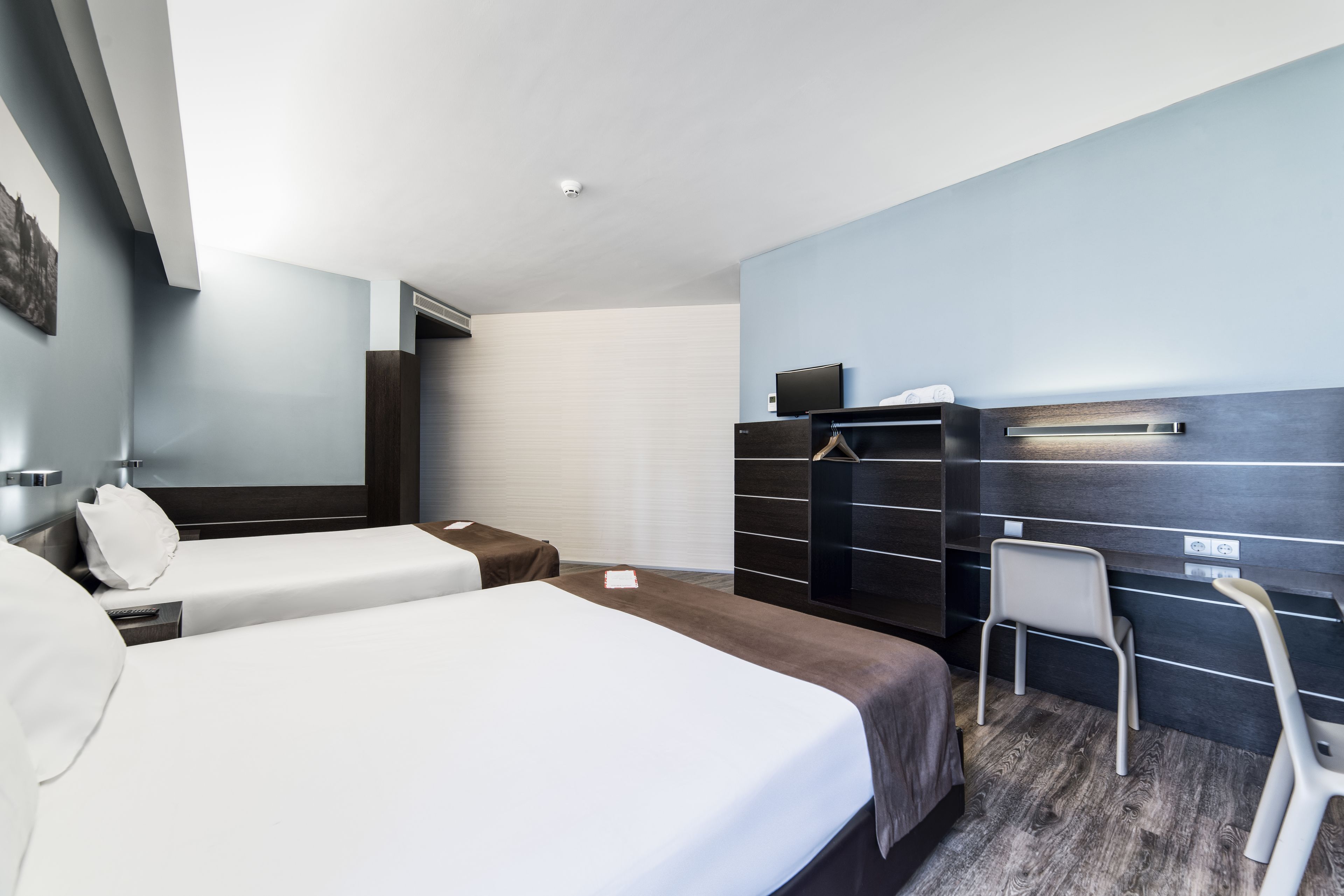 superior double room, 2 queen beds | in-room safe, desk, blackout curtains, soundproofing