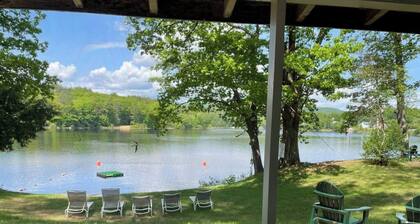 1 BR Waterfront Mökki Mountain Auringonlaskut