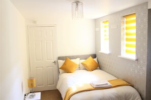 2 soverom, strykejern/-brett, wi-fi og sengetøy