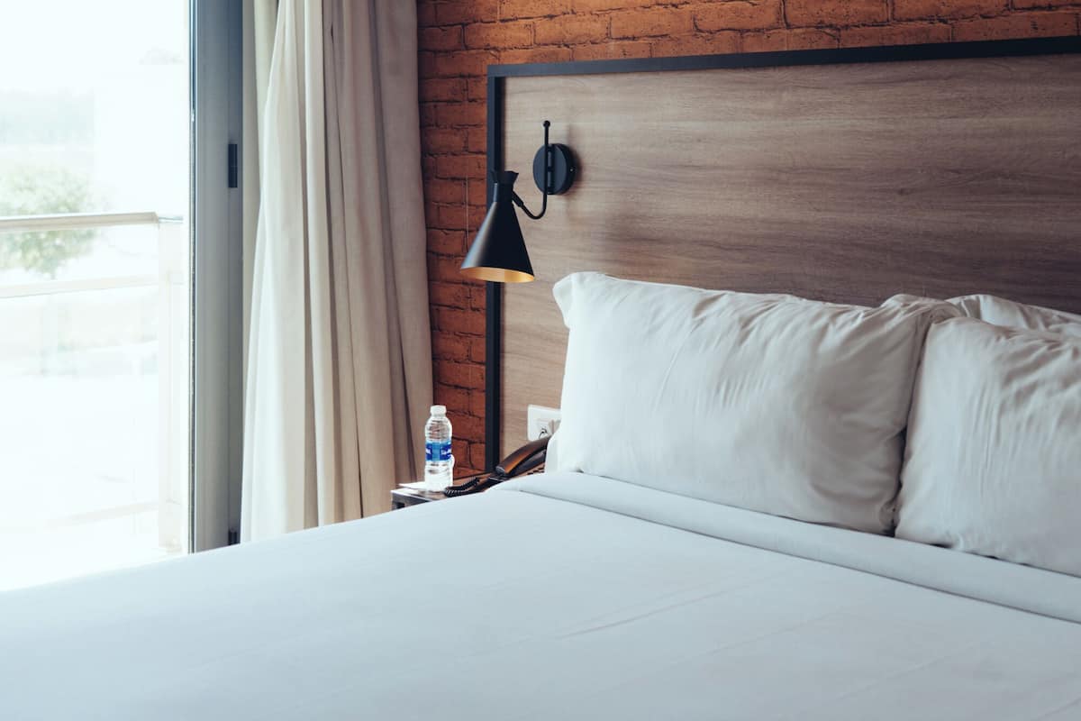 1 quarto, roupas de cama premium, cofres nos quartos, escrivaninha