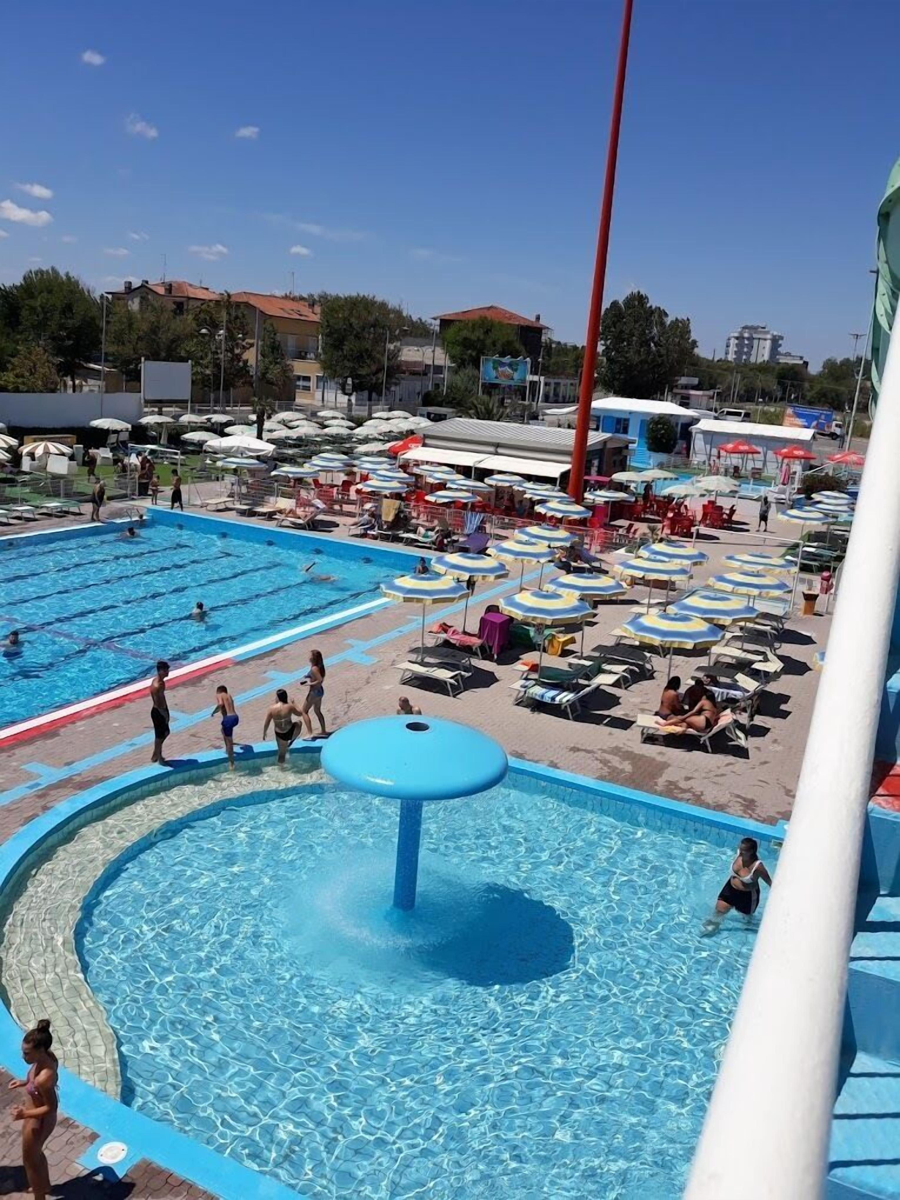 Seasonal outdoor pool