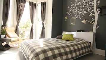 Premium Private Room | Iron/ironing board, free WiFi, bed sheets