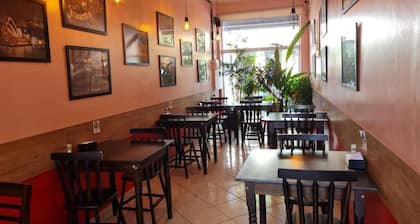 Pousada e Hostel Aqui