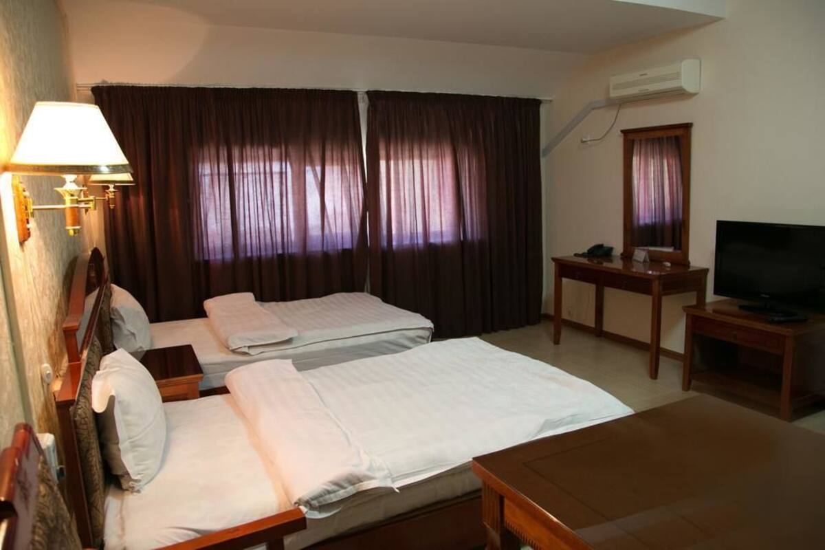 Standard Twin Room