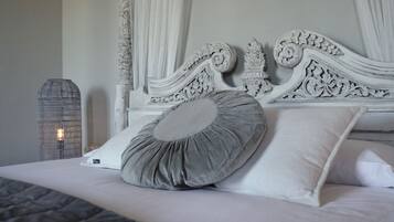 Premium Suite, Vineyard View | Premium bedding, down comforters, individually decorated