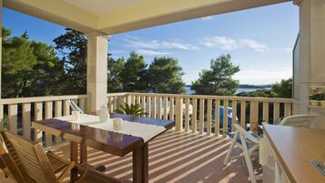 Estudio, vista al mar | Balcón