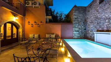 Piscine extérieure